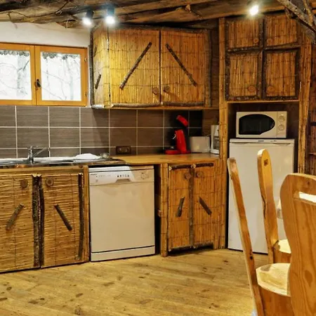 Maison Avec Terrasse - 3 Pour 8 Personnes - Api-1-52-1337 Campsite Dienne (Vienne)
